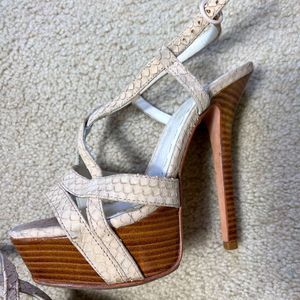 Alice and Olivia Platform Strappy Heels Size 7